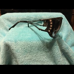 Guess Accessories - Guess Sunglasses -#GU 6269 - used Guess Accessories - Guess Sunglasses -#GU 6269 - used